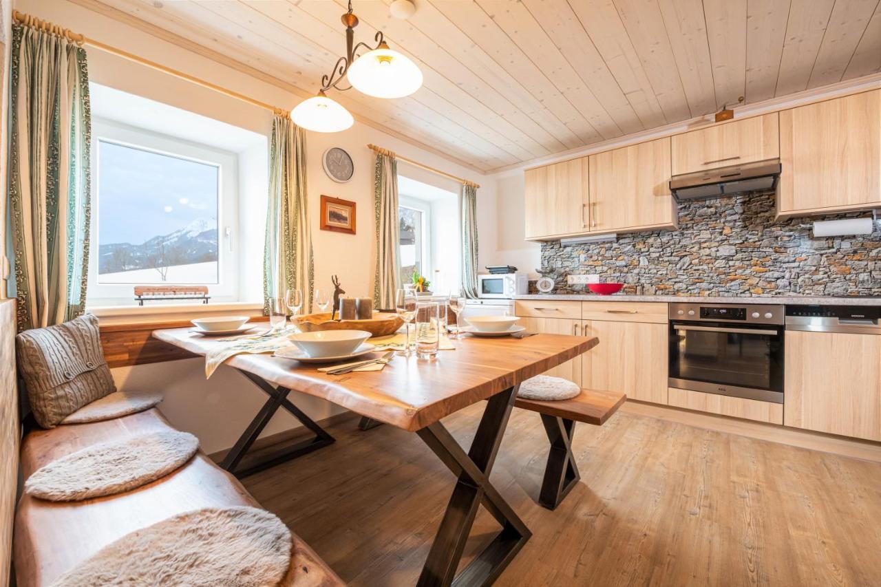 Ferienhaus Schwoellerbauer Sankt Martin am Grimming Bagian luar foto