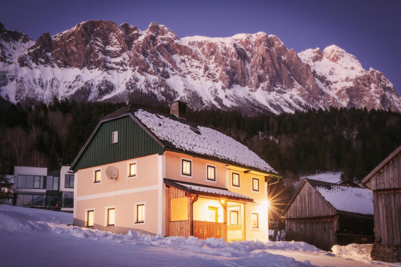 Ferienhaus Schwoellerbauer Sankt Martin am Grimming Bagian luar foto