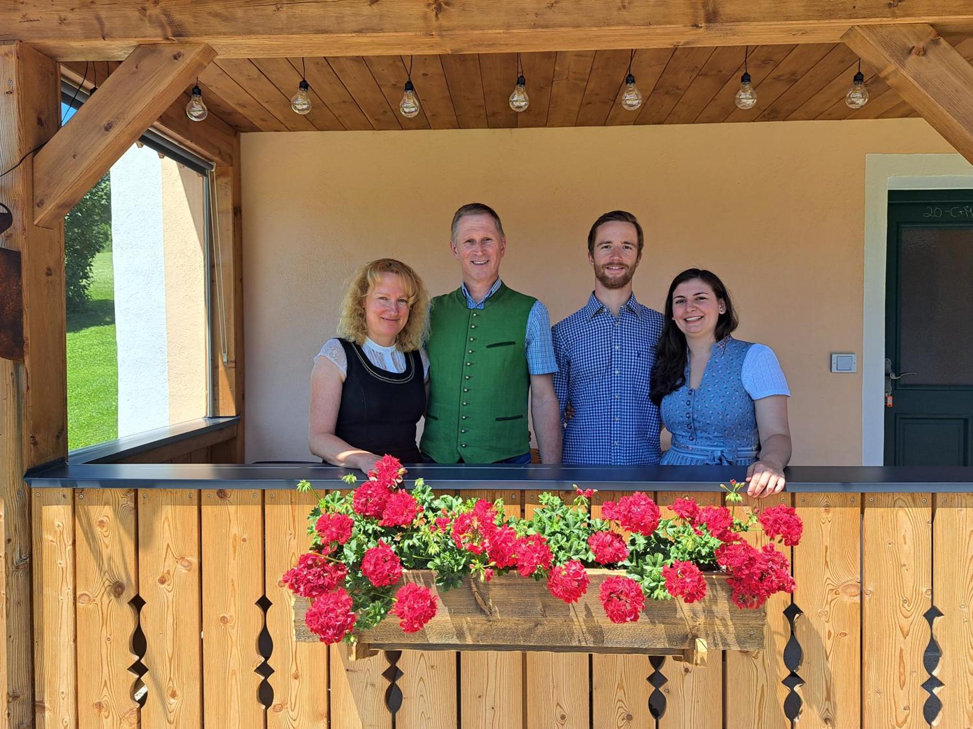 Ferienhaus Schwoellerbauer Sankt Martin am Grimming Bagian luar foto
